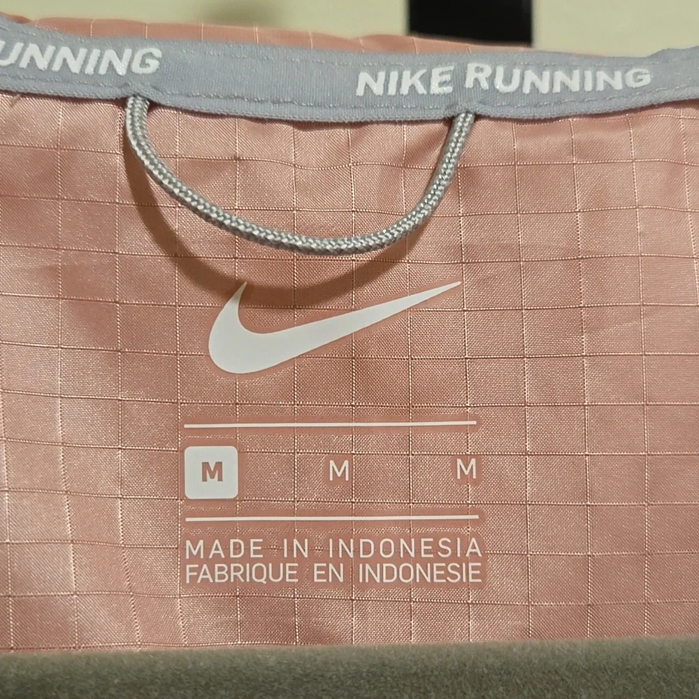 💥Nike Essential Running Jacket - Picture 6 of 10